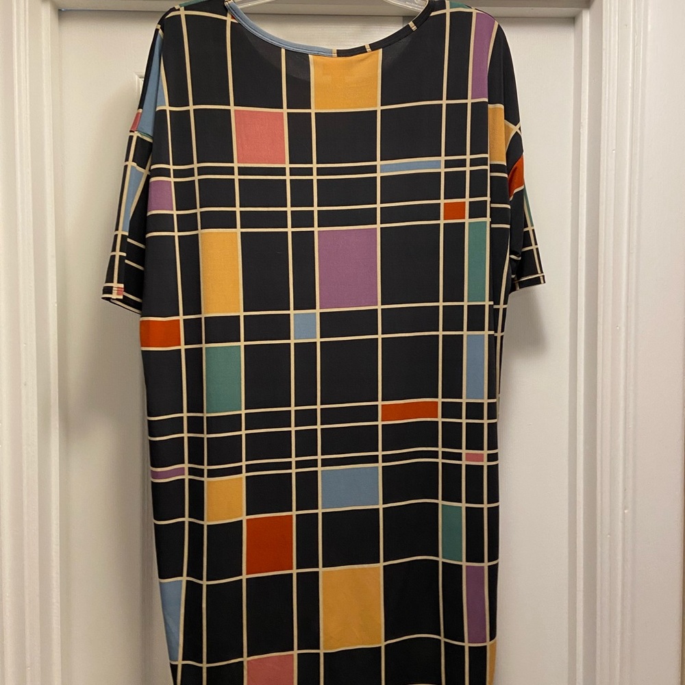Lularoe Irma With Geometric Pattern - image 2